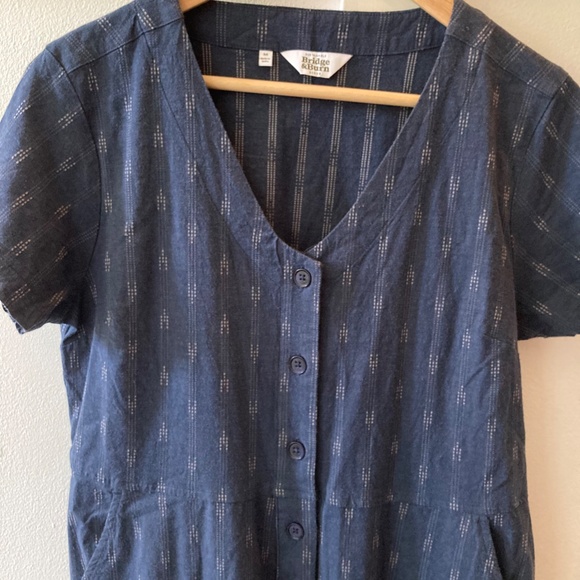 Bridge & Burn Milo Jumpsuit, size Medium, Navy Dobby Stripe, EUC - Picture 5 of 9